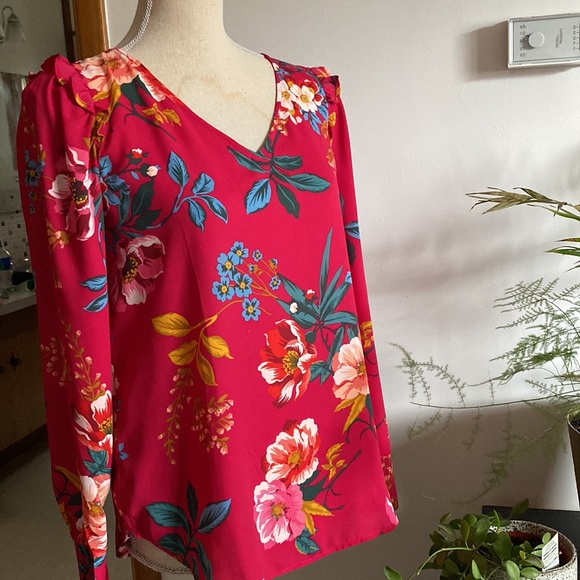 đź’•Loft floral print long sleeved top size XS - Picture 4 of 7